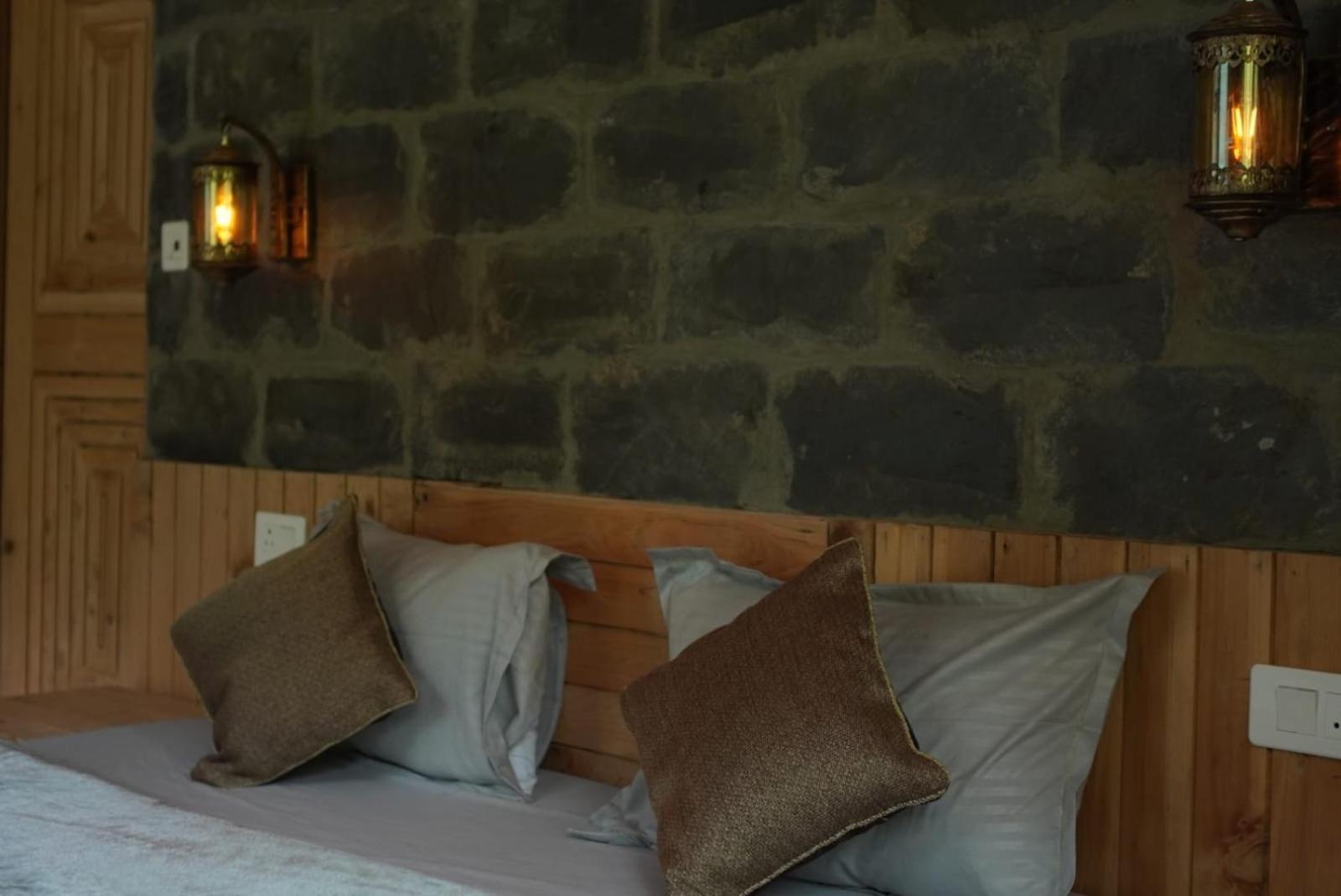 The Cozy Cabin, Jibhi Banjar Exterior photo