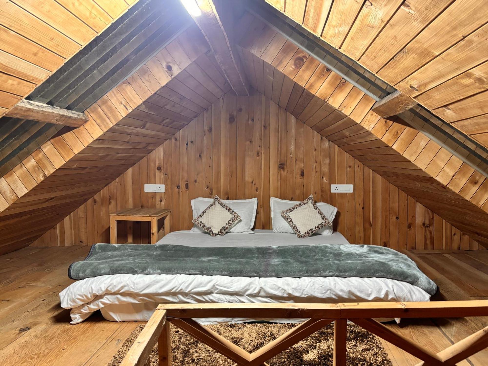 The Cozy Cabin, Jibhi Banjar Exterior photo